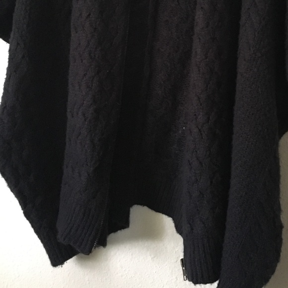 Plus size cardigan - Picture 2 of 2